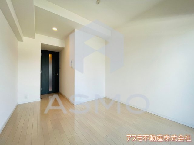 居室・リビング　同マンション別部屋参考写真