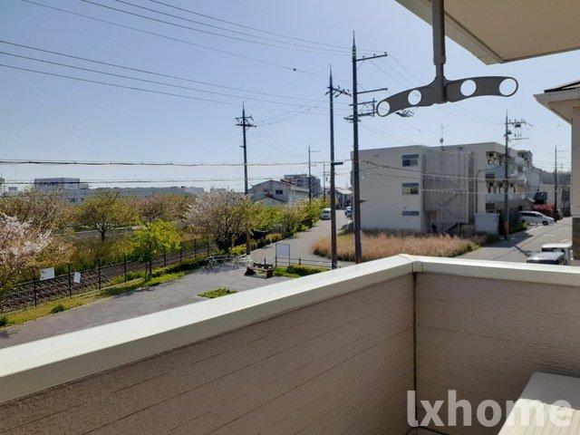 バルコニー　広々としたバルコニーです