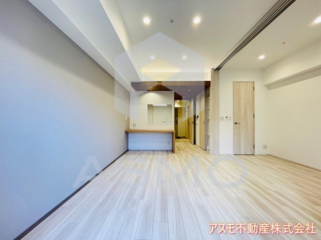居室・リビング　同マンション別部屋参考写真