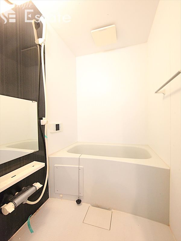 バス・シャワールーム　バスルーム