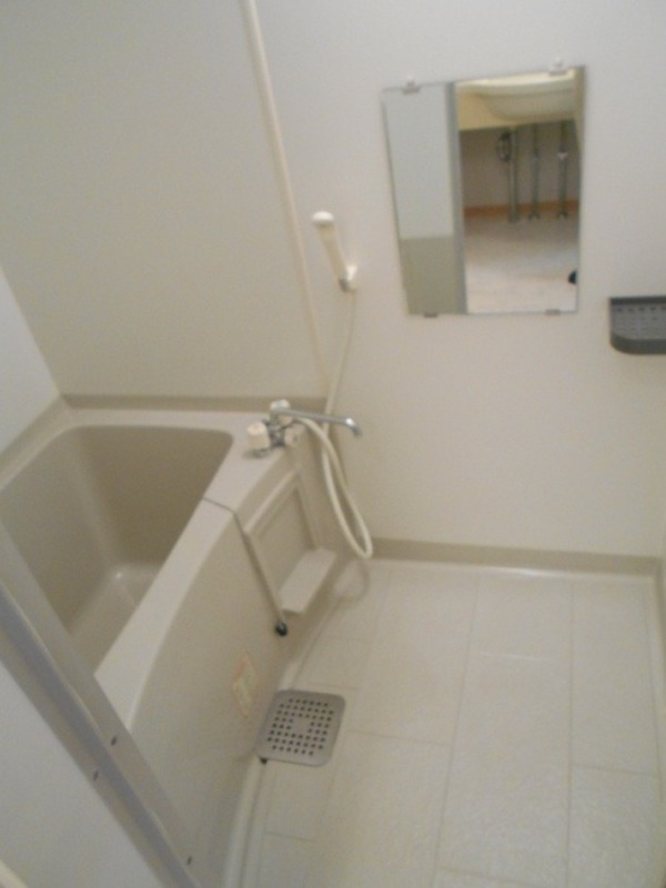 バス・シャワールーム　図面と現状に相違がある場合には現状を優先