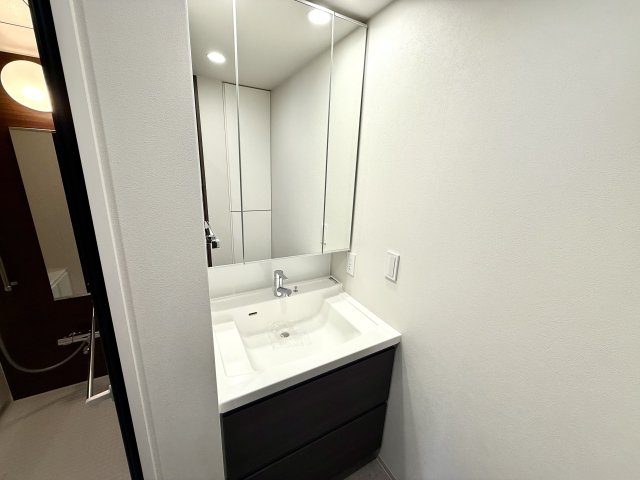 洗面設備　独立洗面化粧台付きでおすすめです！