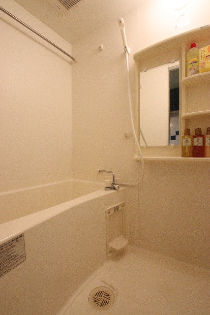 バス・シャワールーム　※別室の参考写真の為、現況優先です。