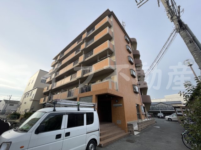 建物外観　外観は落ち着いています