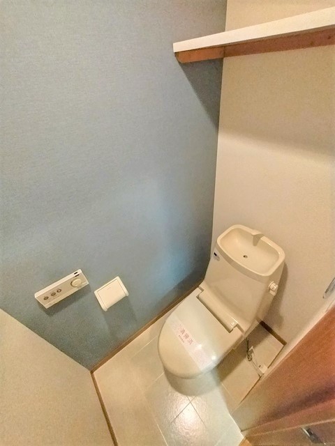 トイレ　★過去募集時の写真です★温水洗浄便座付きのトイレ★