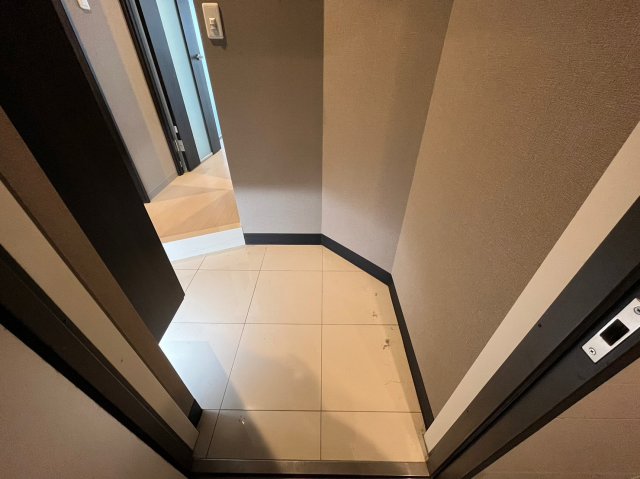 玄関　詳細は、RISUMO江坂本店→06-6155-7137まで♪