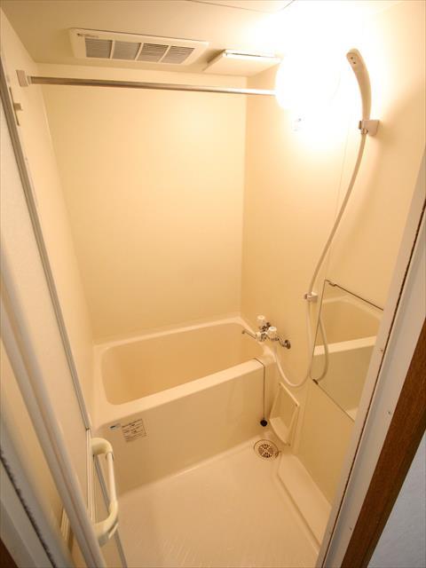 バス・シャワールーム　松山市平和通　グレイスパル平和通　浴室