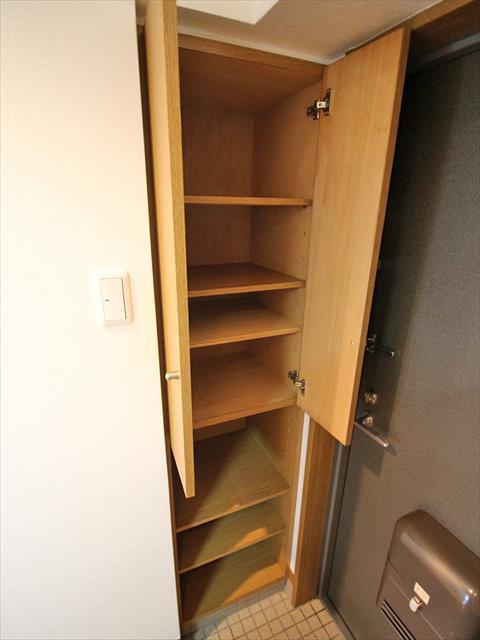 その他　松山市平和通　グレイスパル平和通　靴収納