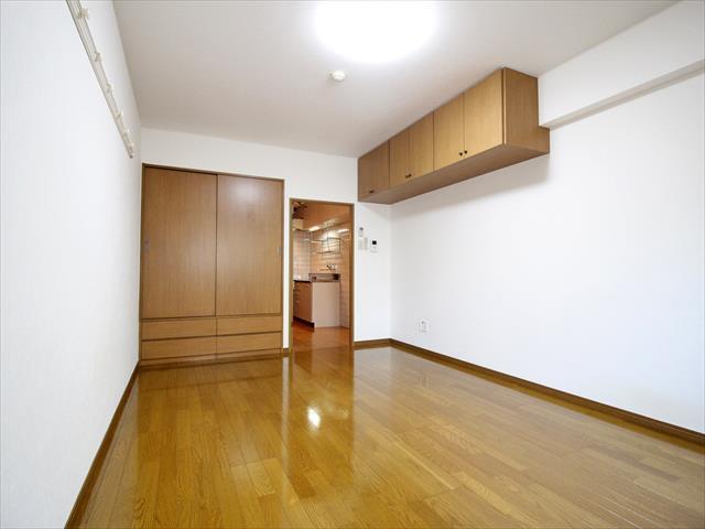 居室・リビング　松山市平和通　グレイスパル平和通　リビング