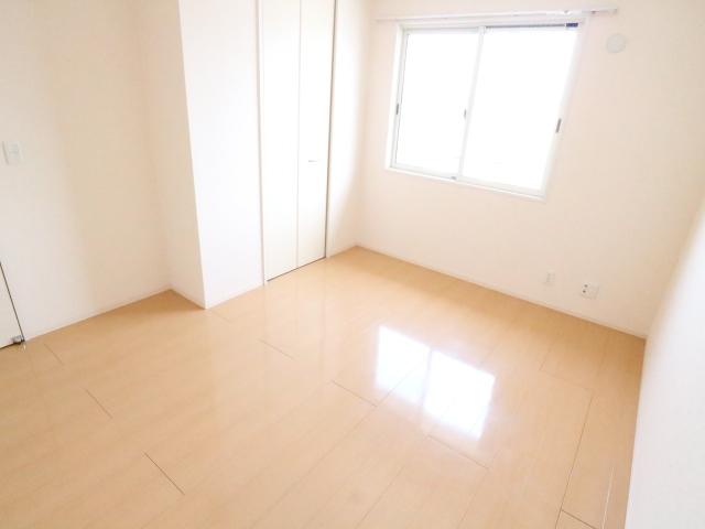 その他部屋・スペース　落ち着いた色調の洋室です