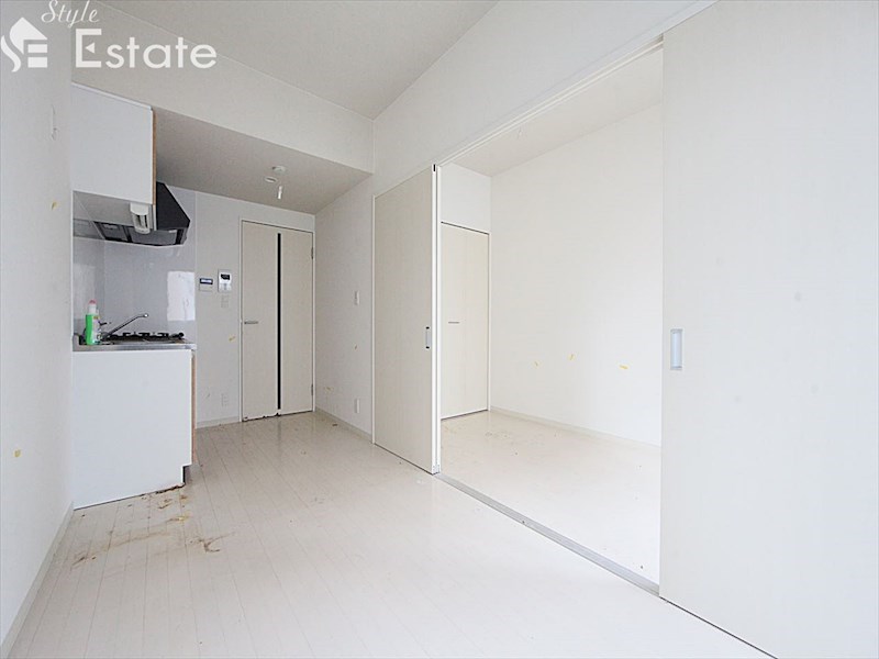 居室・リビング　内装