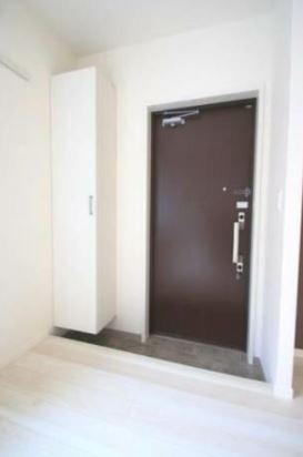 玄関　メゾンルピナス　北区上十条4