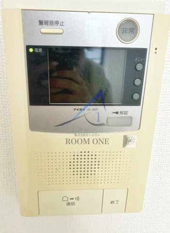セキュリティ　モニター付きインターホンです。