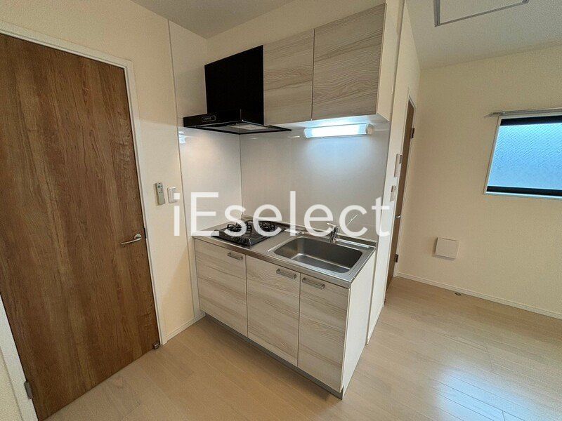 キッチン　お料理好きには嬉しい2口のシステムキッチン