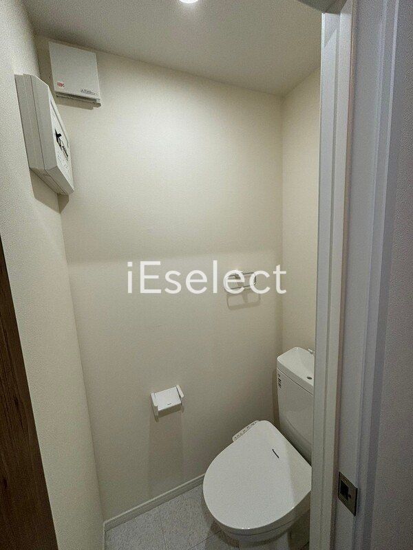 トイレ　温水洗浄便座もございます