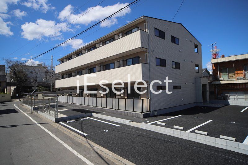 建物外観　2024年3月完成、経済的な都市ガス、インターネット無料