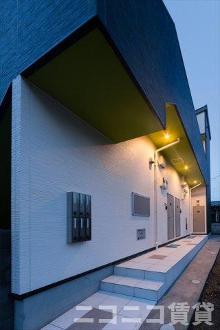 玄関　別号室イメージの為、現状を優先致します。