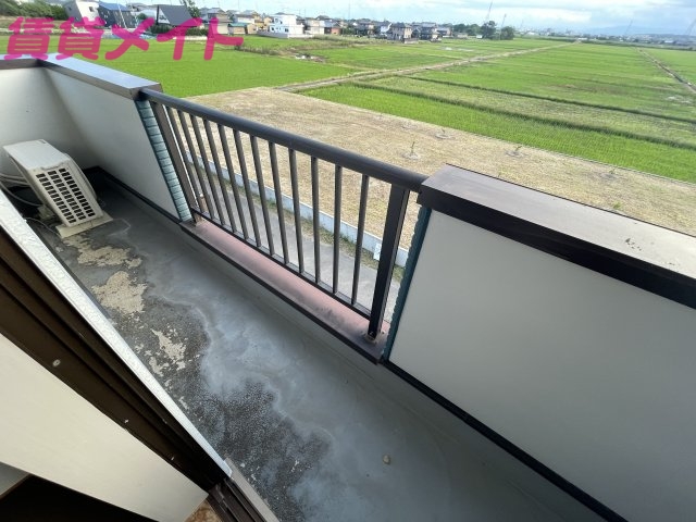 バルコニー　同物件別室写真