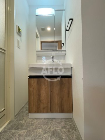 洗面設備　ファーストフィオーレ谷町六丁目フェリシア　洗面台