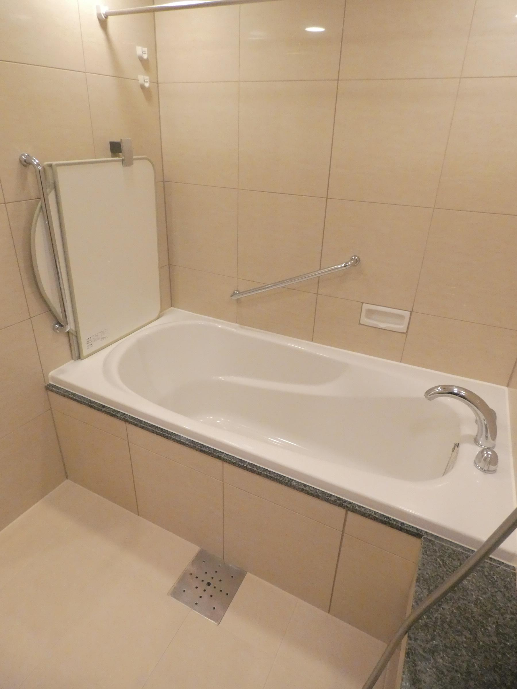 バス・シャワールーム　バス※別部屋参考写真