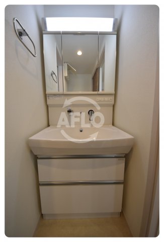 洗面設備　プレジール関目　独立洗面台