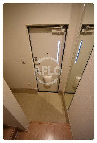 玄関　プレジール関目　玄関