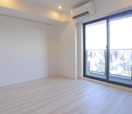 居室・リビング　※反転タイプの写真を使用しています。