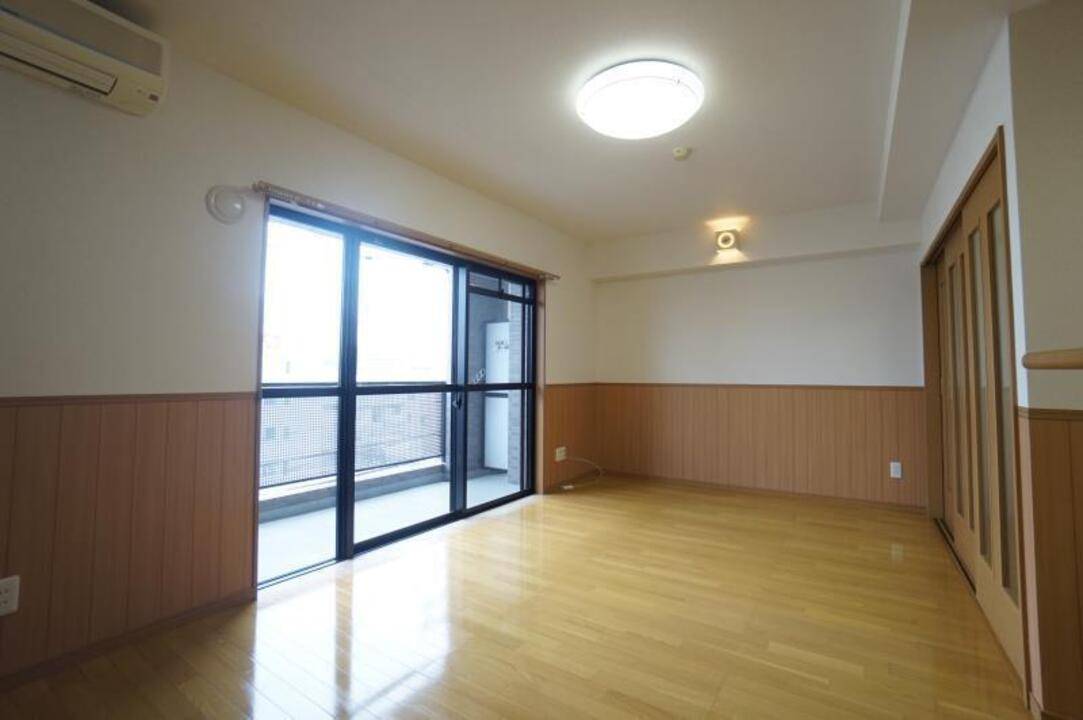 居室・リビング　リビング