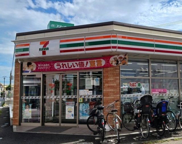 コンビニ　セブンイレブン十日市場駅南口店（コンビニ）まで350m