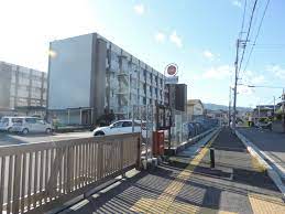 中学校　大津市立堅田中学校（中学校）まで1473m