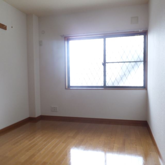 その他部屋・スペース　北側洋間です。