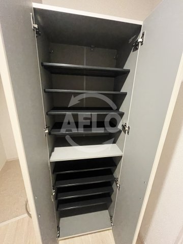 収納　アルカンシェルコート緑橋　シューズボックス