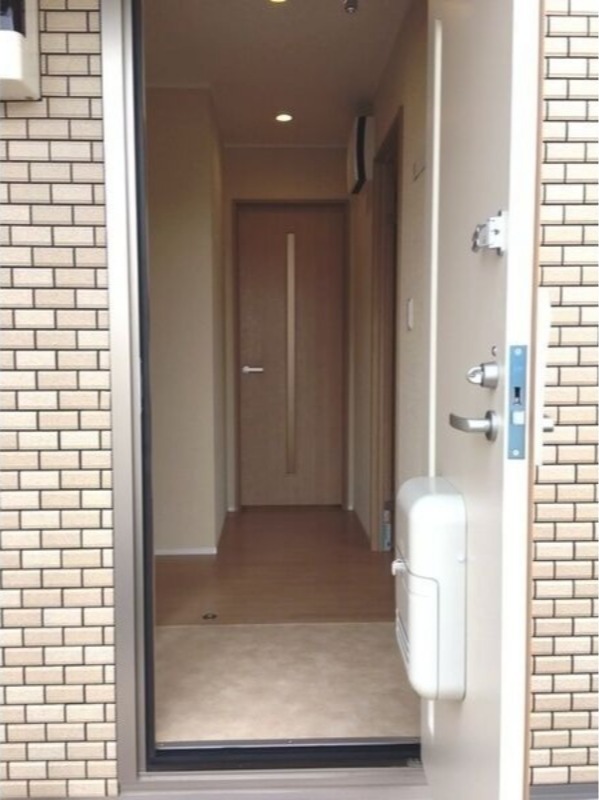 玄関　図面と現状に相違がある場合には現状を優先