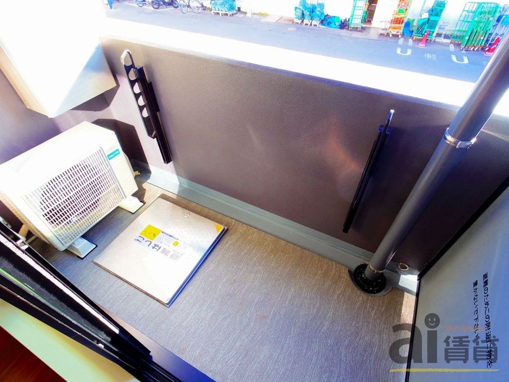 バルコニー　※同仕様写真