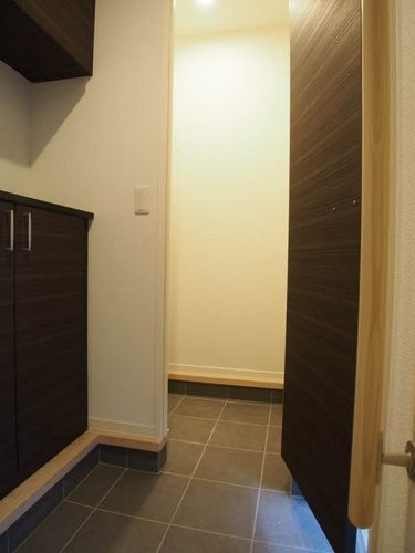 玄関　※別室参考写真