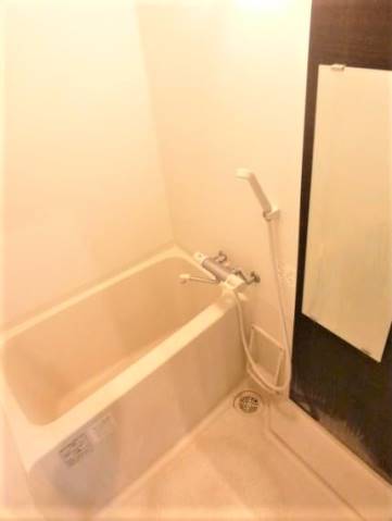 バス・シャワールーム　一日の疲れを洗い流しましょう。