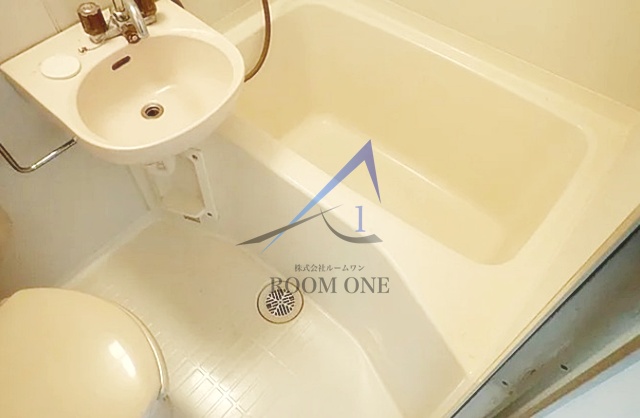 バス・シャワールーム　お風呂です。