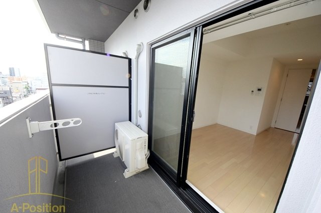 バルコニー　W-STYLE福島IIウィステリア