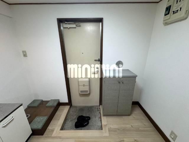 玄関　室内洗濯機置場