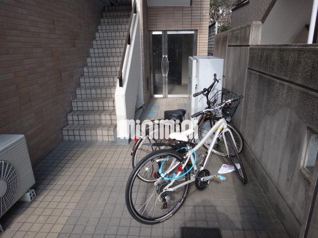 駐車場　自転車置場