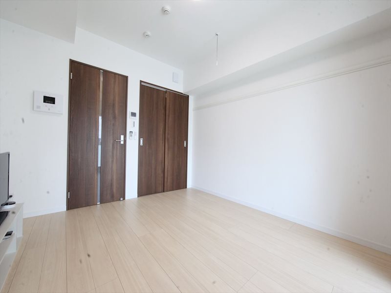 その他部屋・スペース　洋室7.8帖　エアコン完備　収納充実バルコニーに面しています