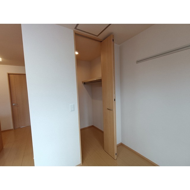 収納　ウォークインクローゼット