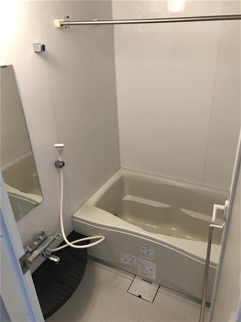 バス・シャワールーム　別部屋の写真になります