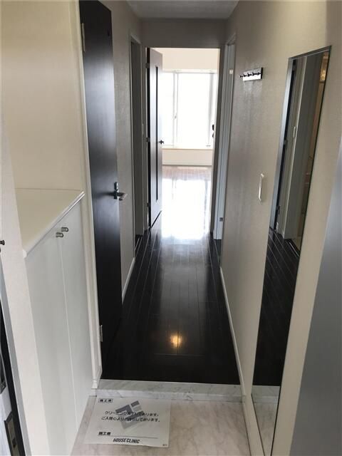 玄関　別部屋の写真になります