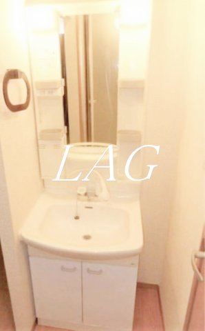 洗面設備　洗面台です。（同仕様です。）