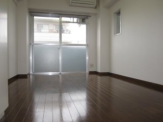 居室・リビング　ファミール旭