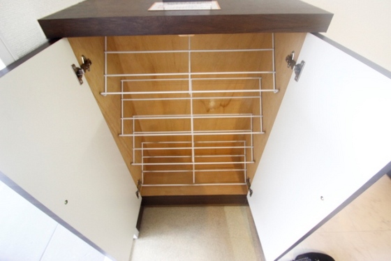 玄関　※別室の写真を使用しております※