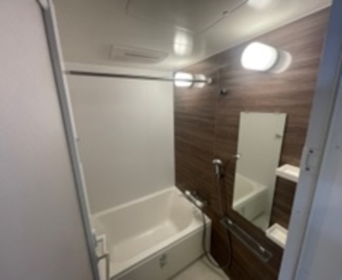 バス・シャワールーム　バスルーム