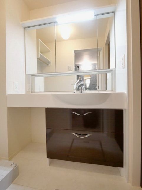 洗面設備　★独立洗面台の様子★