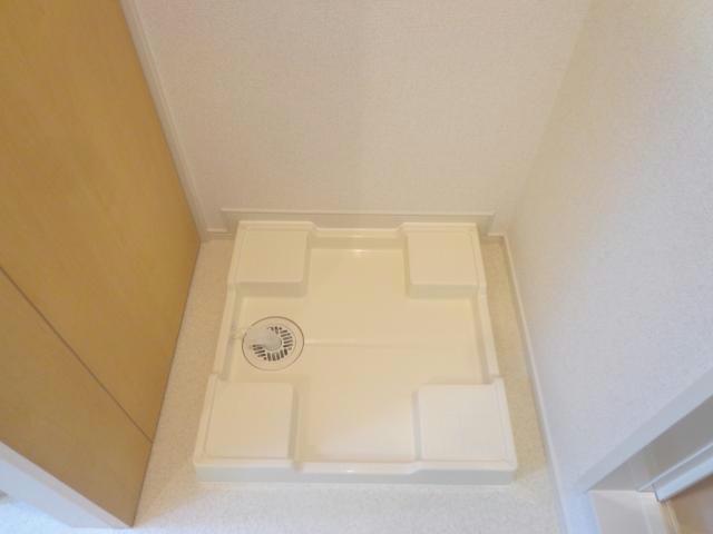 バルコニー　洗濯機置き場